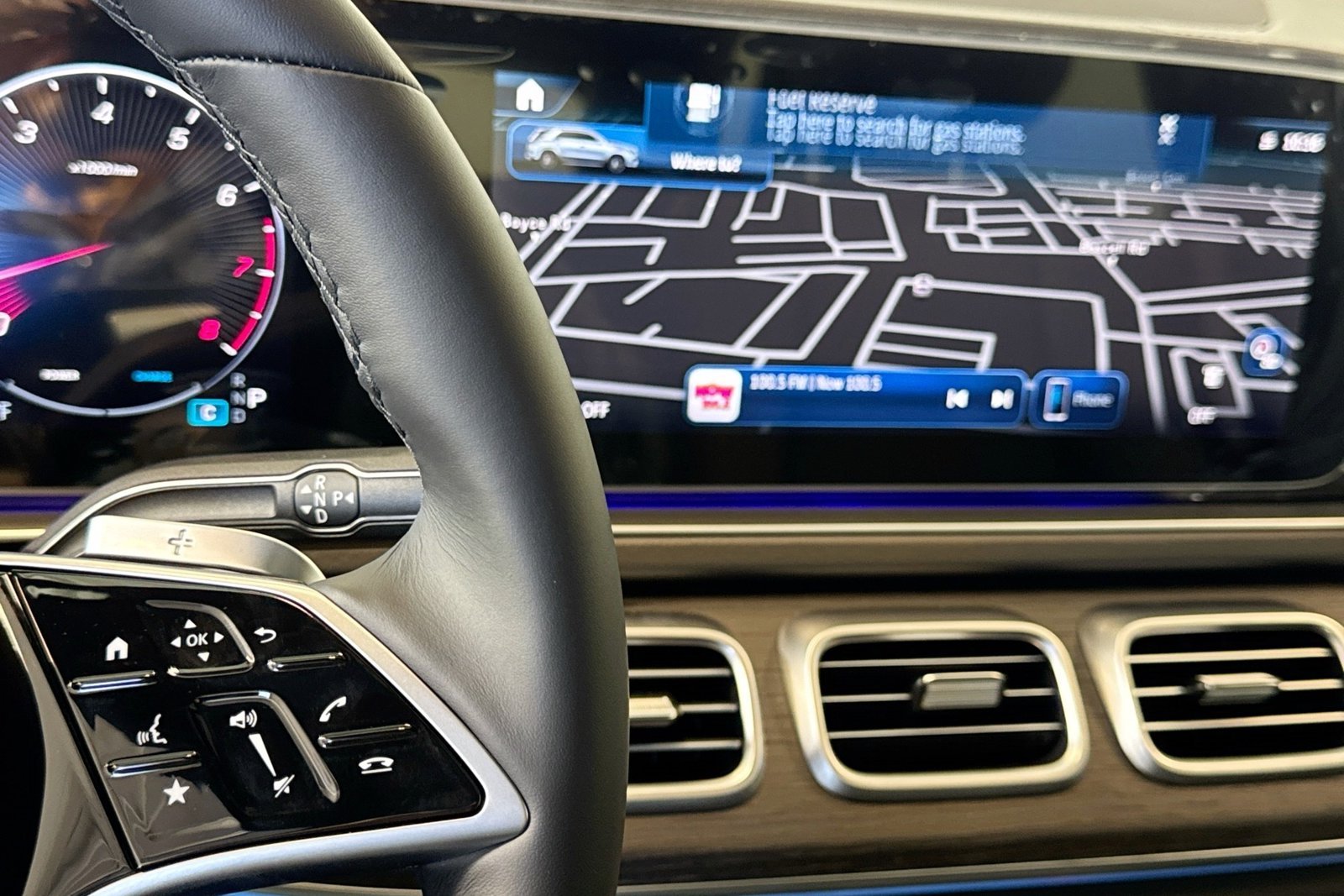 New 2026 Obsidian Black Metallic Mercedes-Benz GLE 350 image 15