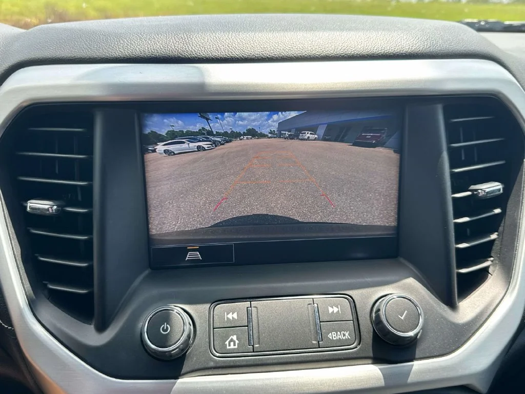 Used 2023 Black GMC SLT image 36