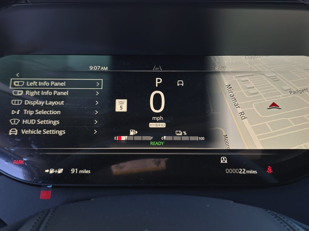 New 2026 Fuji White Land Rover SE image 21