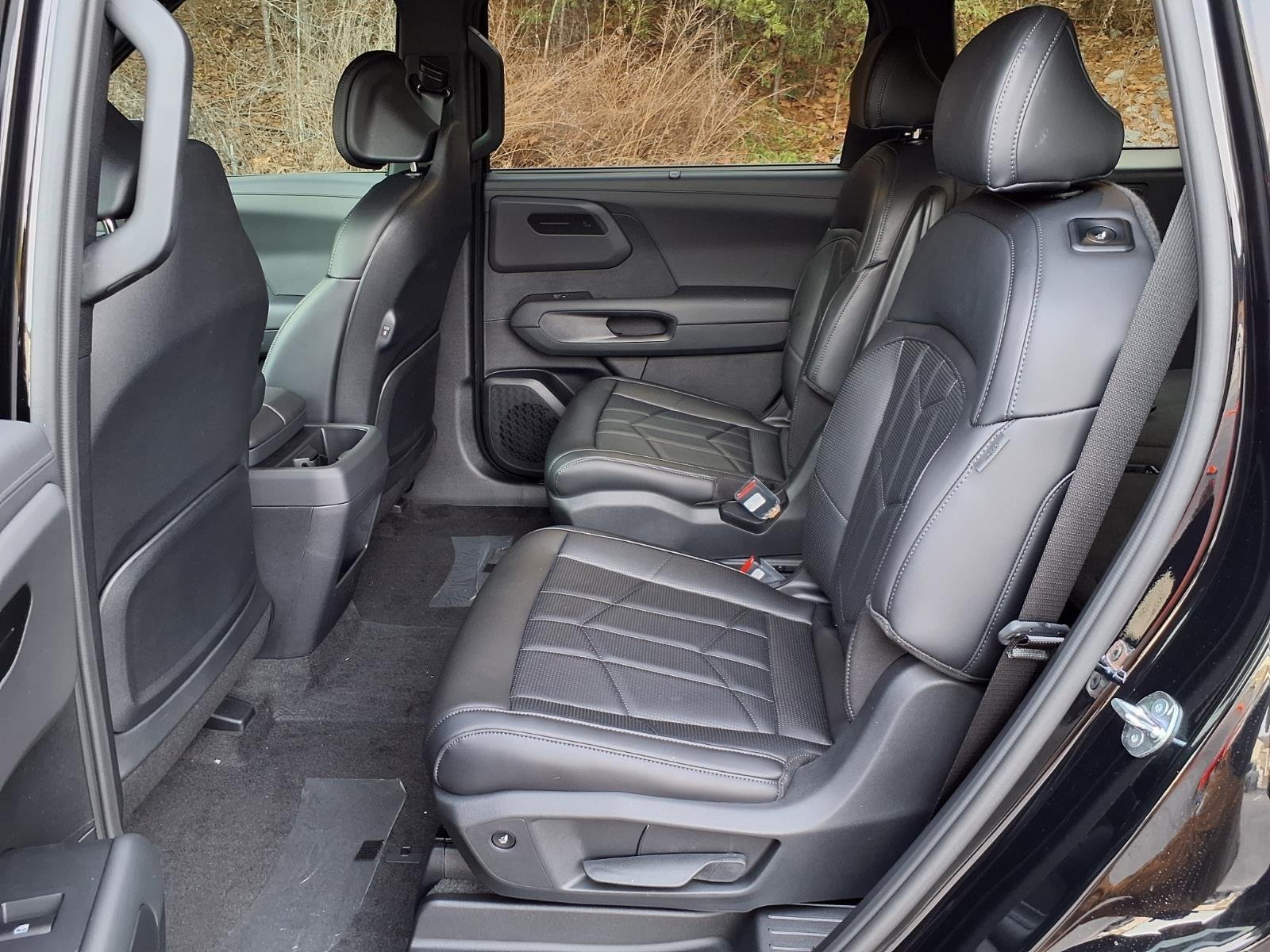 New 2027 Ebony Black Kia X-Line EX image 4