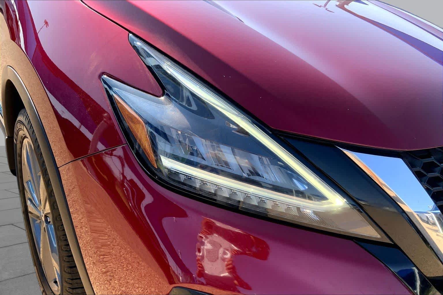 Used 2022 Scarlet Ember Tintcoat Nissan Platinum image 27