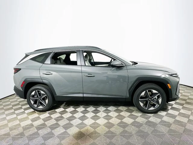 New 2026 Hyundai TUCSON SEL