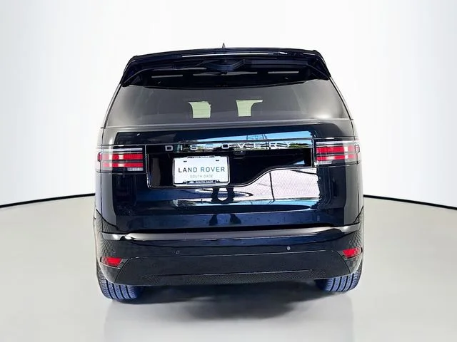 2026 Land Rover Discovery Dynamic SE - Photo 6