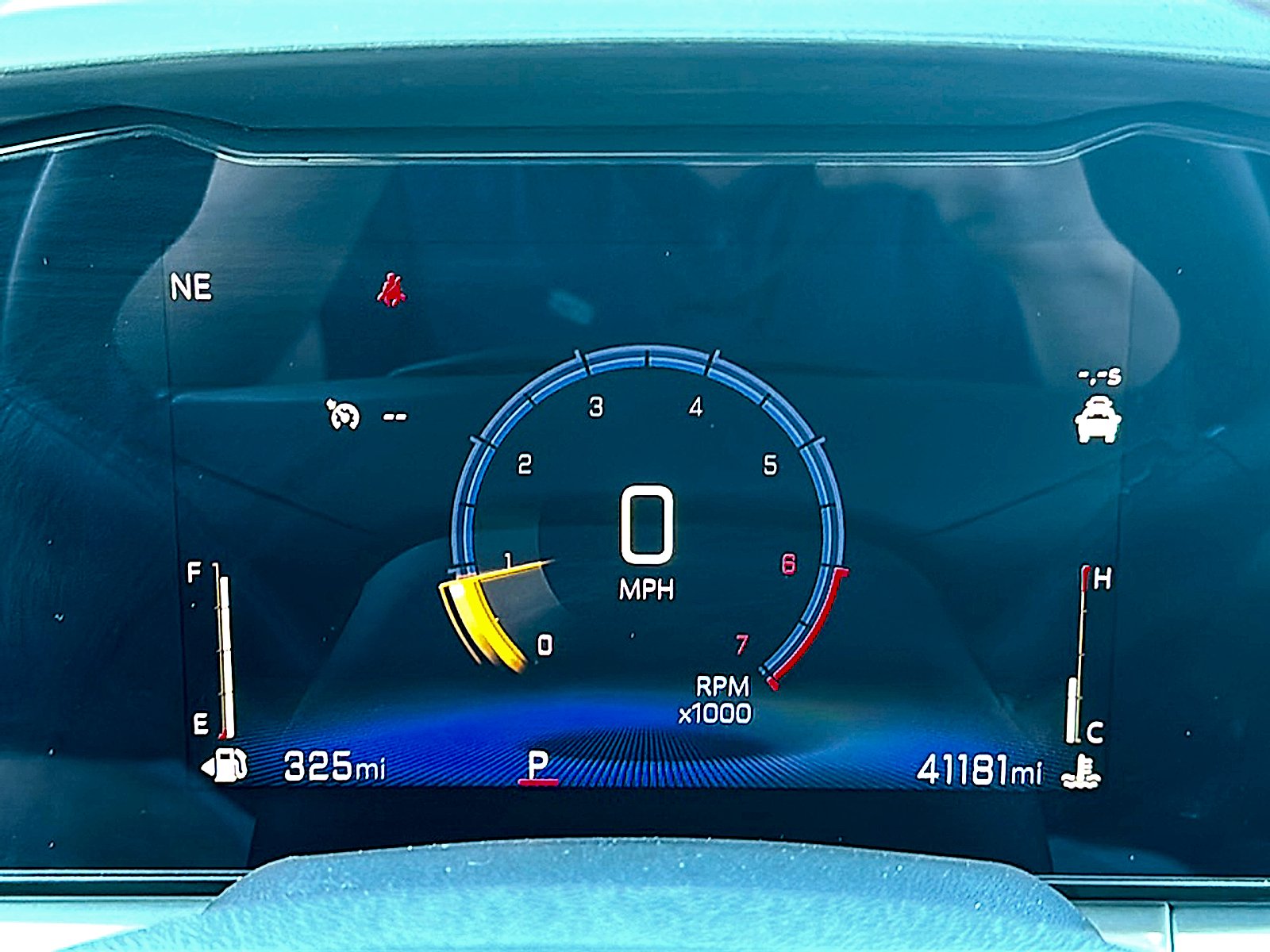 Used 2025 Summit White Chevrolet FWD LT image 28