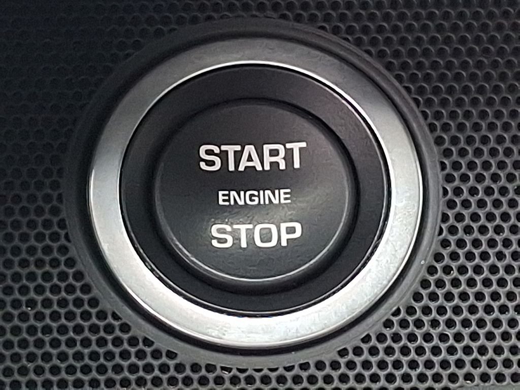 Used 2019 Fuji White Land Rover 3.0L V6 Supercharged HSE image 19