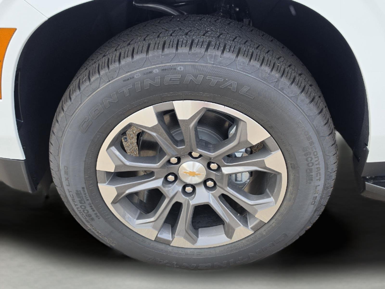 New 2026 Summit White Chevrolet LT image 29