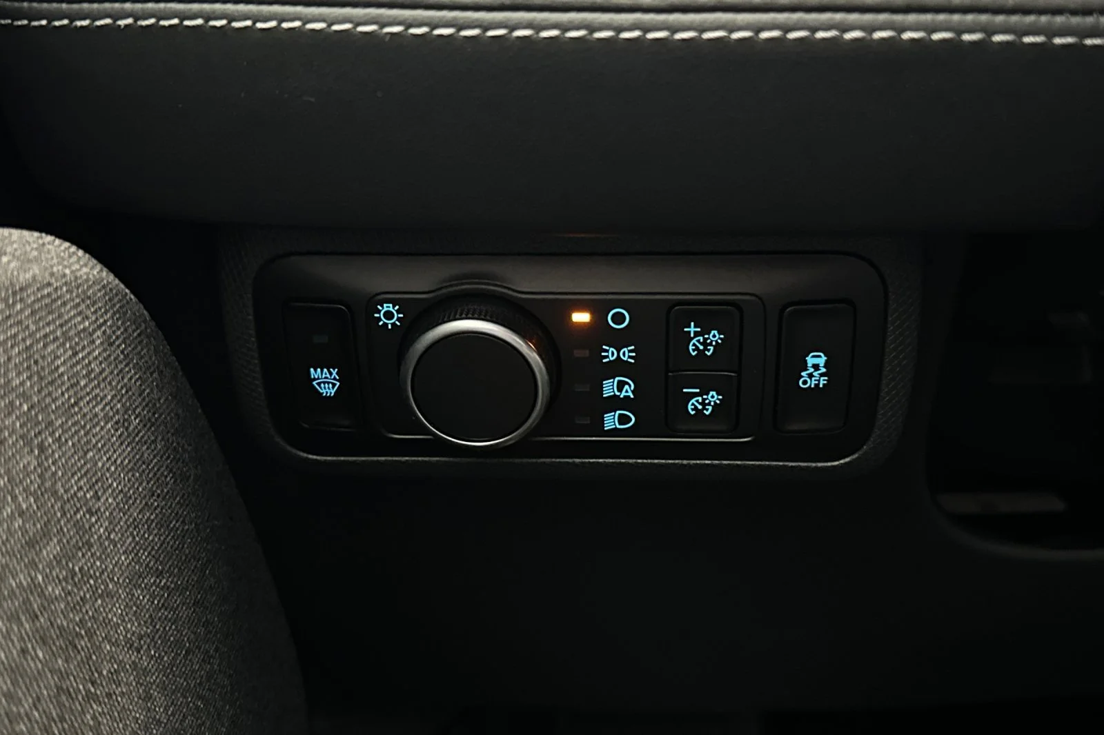 New 2026 White Ford Premium image 27