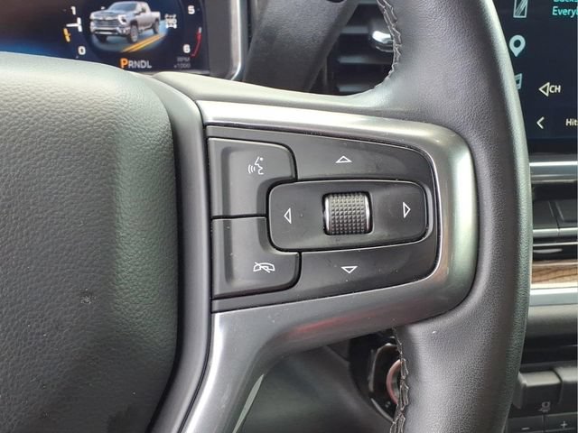 Used 2025 Summit White Chevrolet LT image 14
