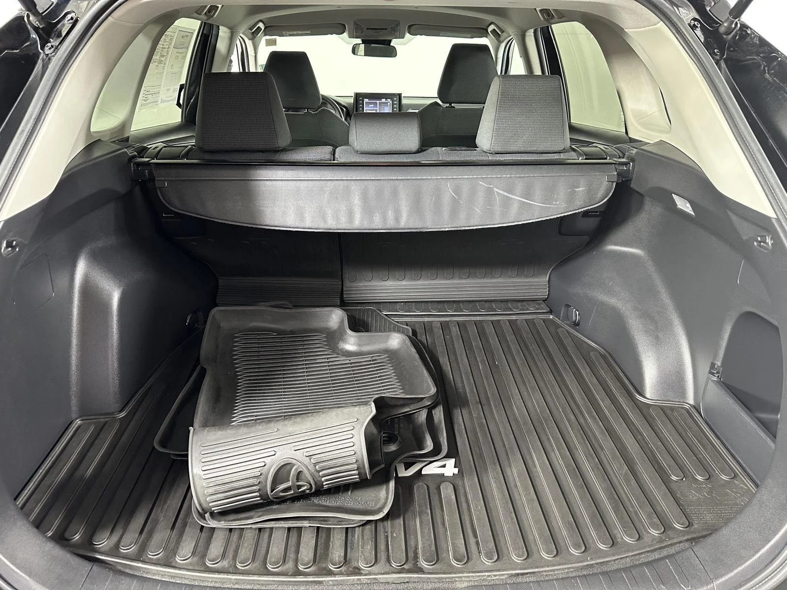 Used 2021 Midnight Black Metallic Toyota LE image 18