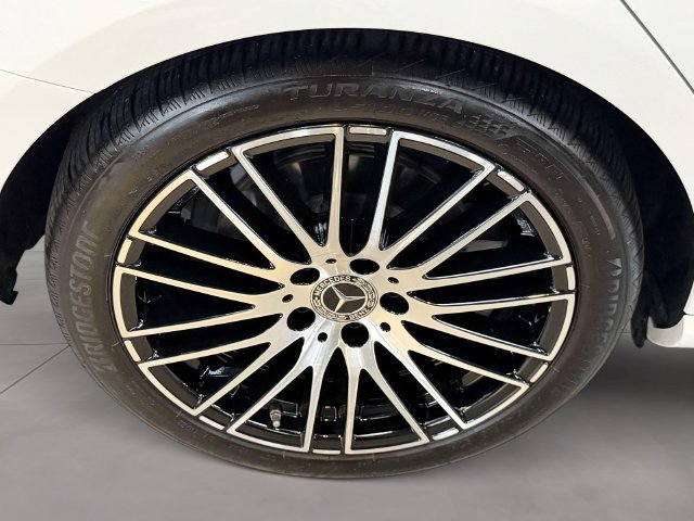 Used 2022 White Mercedes-Benz C 300 image 5
