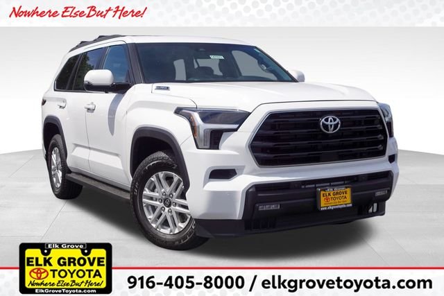 2026 Toyota Sequoia SR5 4WD i-FORCE MAX Hybrid's photo
