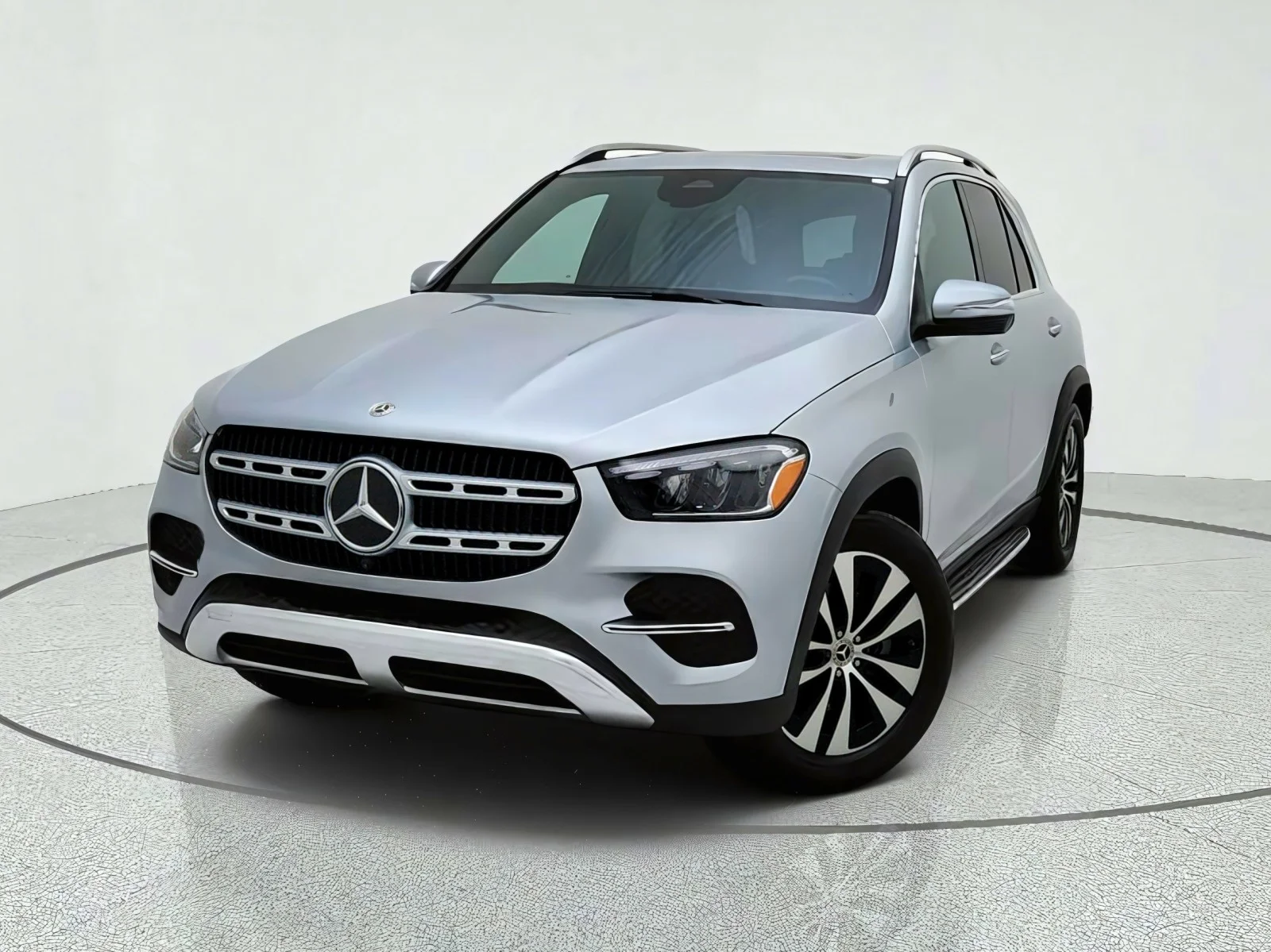 Certified Used 2026 Cirrus Silver Metallic Mercedes-Benz GLE 350 image 2