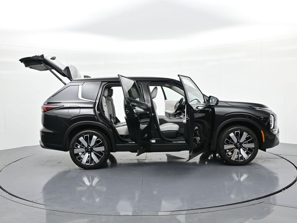 New 2026 Black Mitsubishi SE 1.5T S-AWC image 22