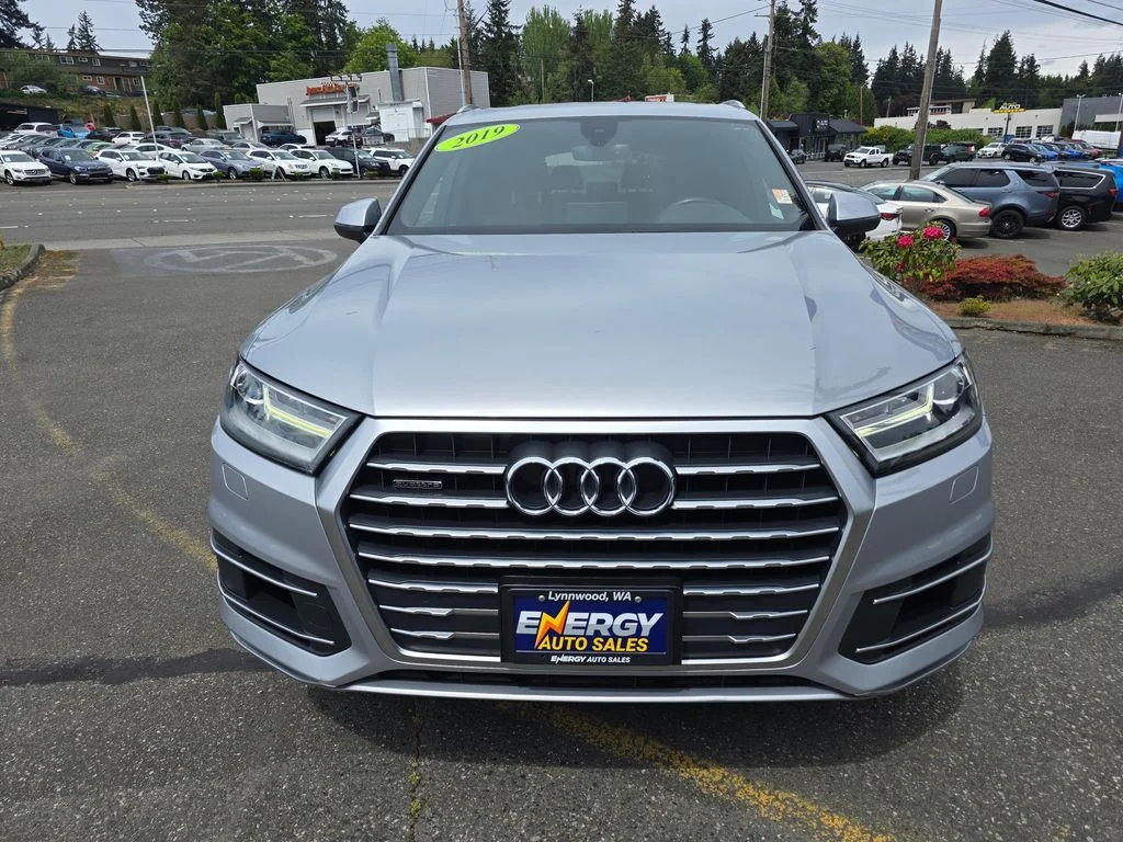 Used 2019 Silver Audi 55 Premium image 2