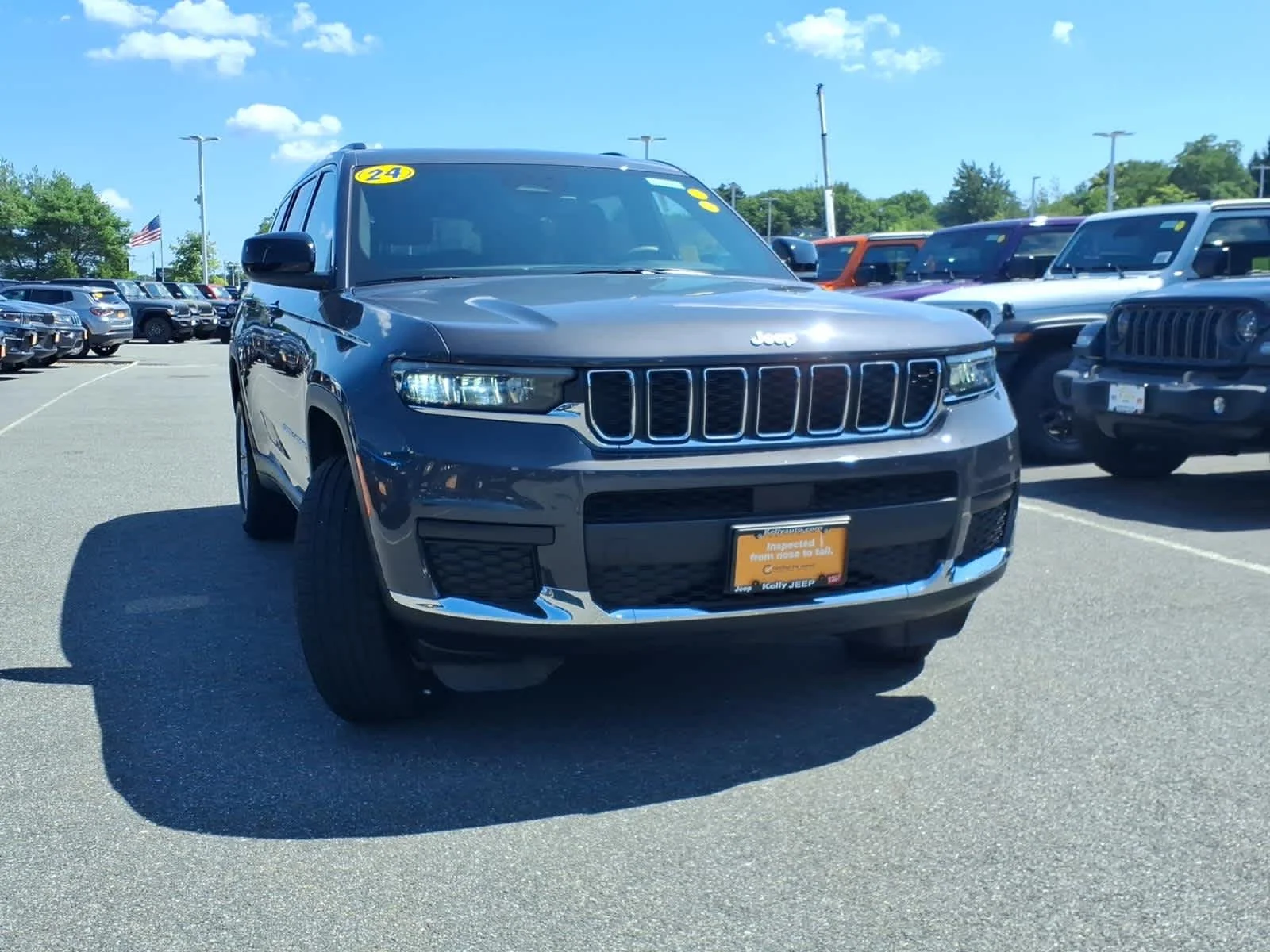 Certified Used 2024 Baltic Gray Metallic Clearcoat Jeep Laredo image 4