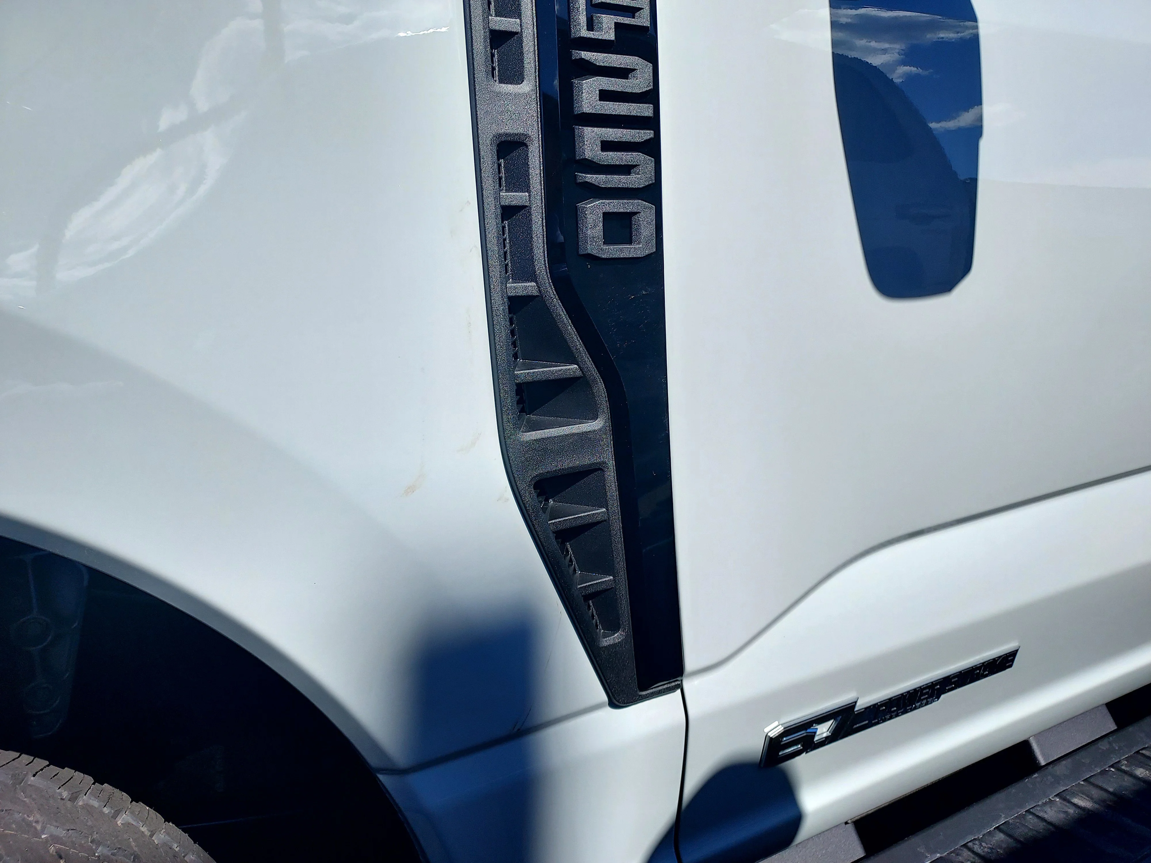 New 2026 Avalanche Ford LARIAT image 4