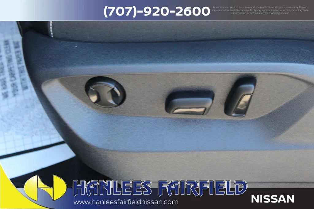 Used 2025  Volkswagen 2.0T SE w/Technology image 14