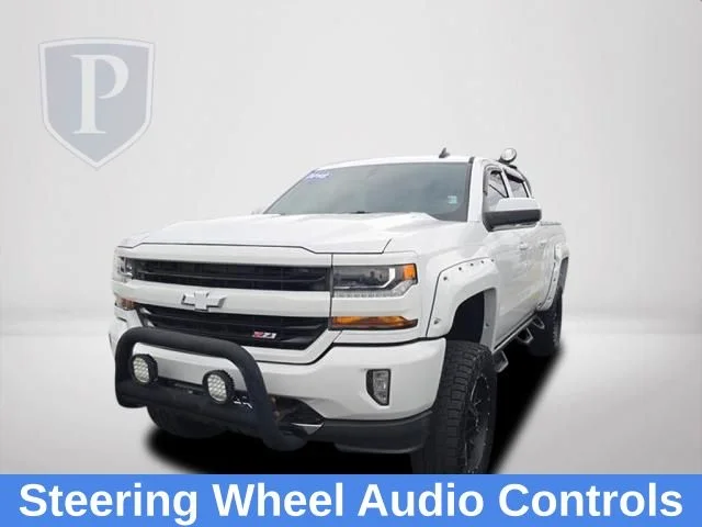 Used 2018 White Chevrolet LT image 8