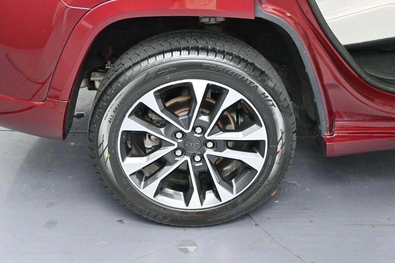 Used 2022 Velvet Red Pearlcoat Jeep Overland image 35
