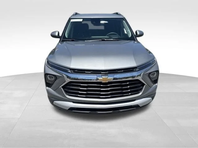 Used 2025 Gray Chevrolet LT image 2