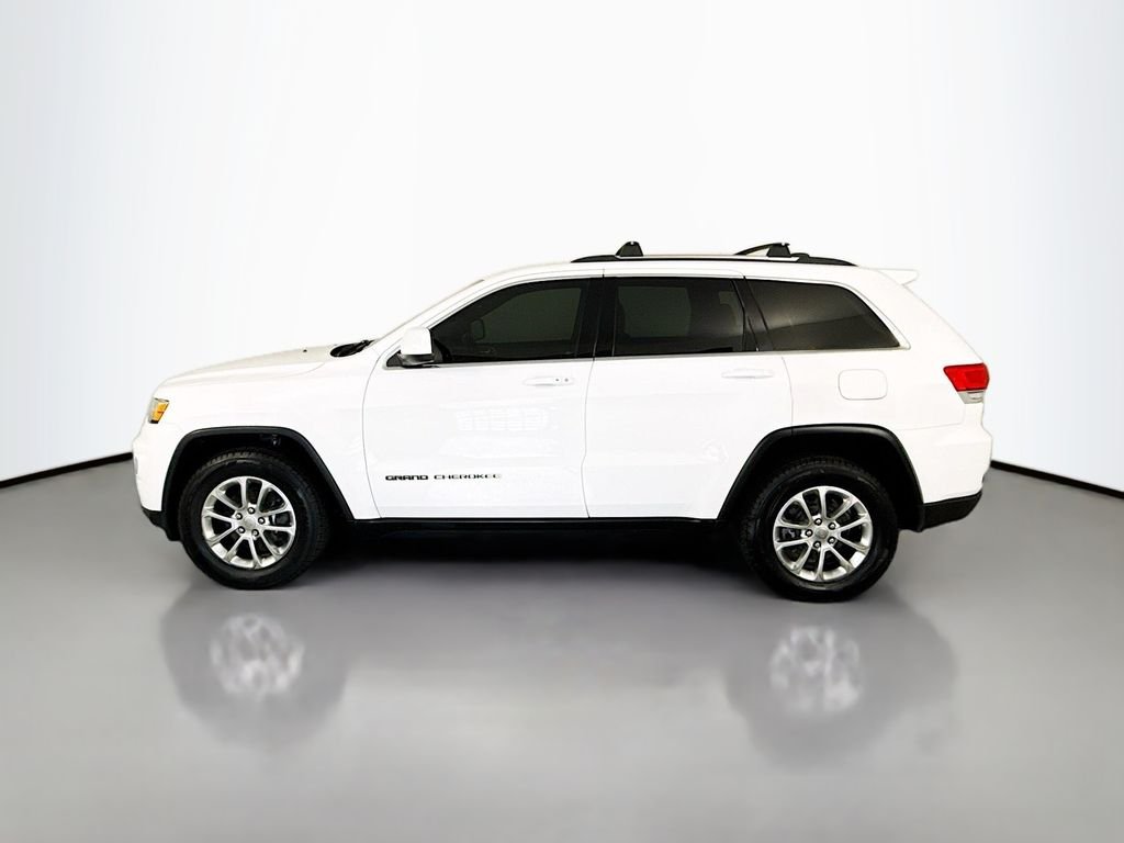 Used 2017 White Jeep Laredo image 2