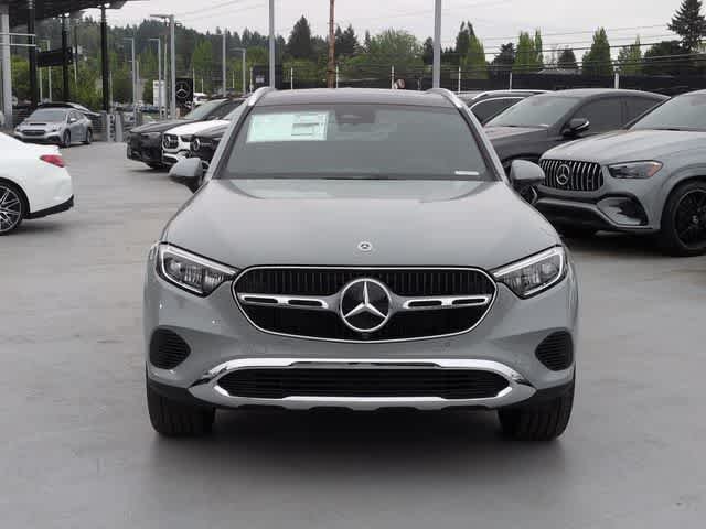 New 2026 MANUFAKTUR Alpine Grey Mercedes-Benz GLC 300 image 3