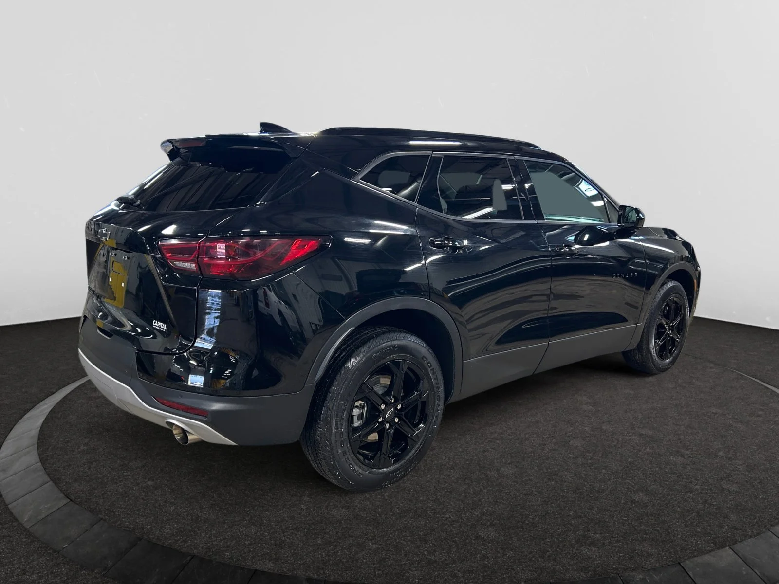 Used 2025 Black Chevrolet LT AWD image 5