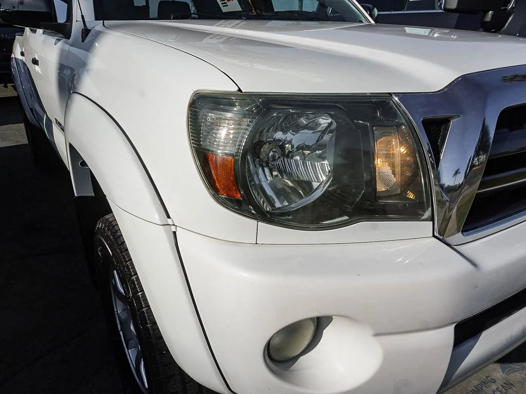 Used 2009 White Toyota PreRunner image 11