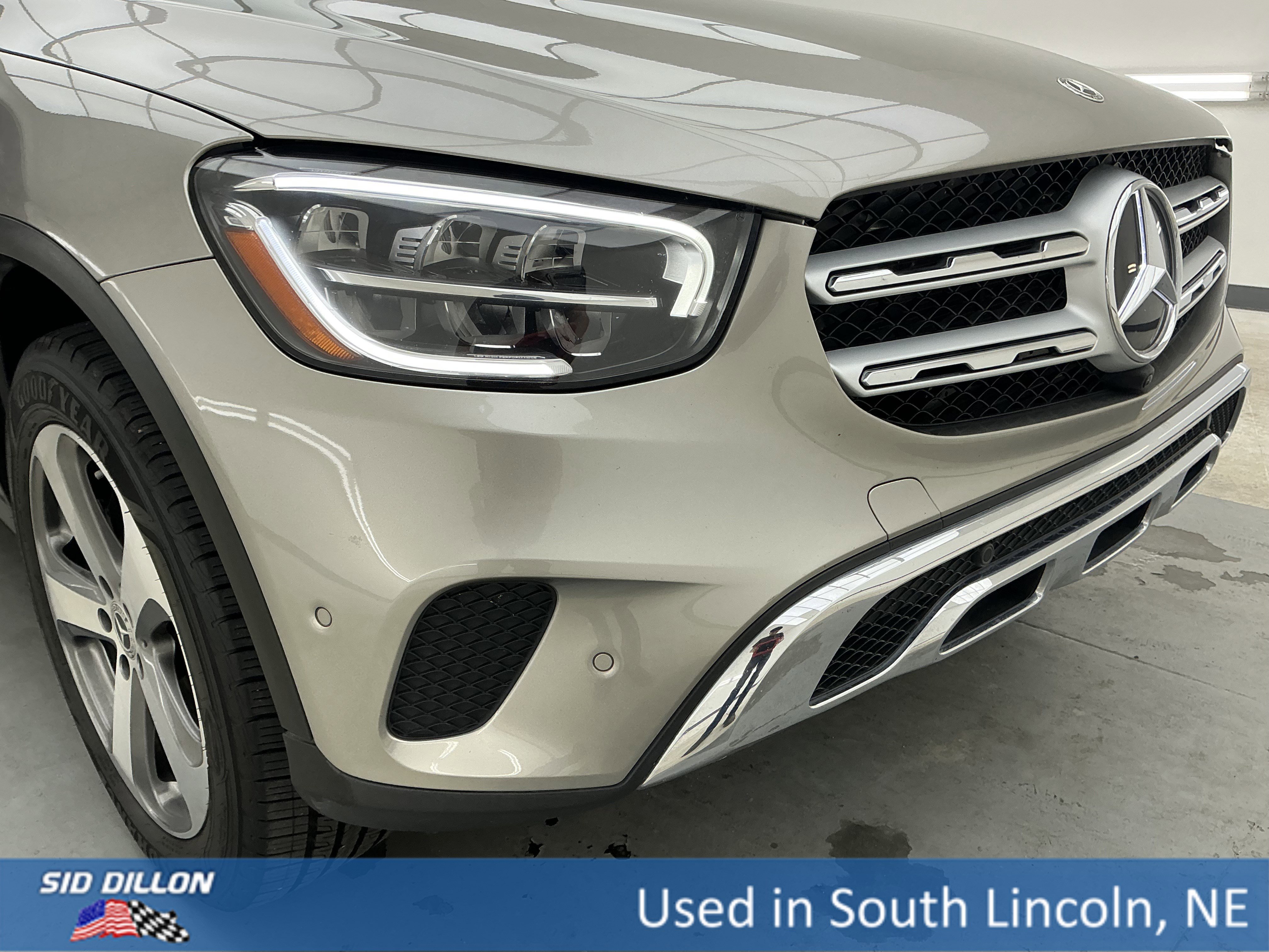 Used 2022 Silver Mercedes-Benz GLC 300 image 26