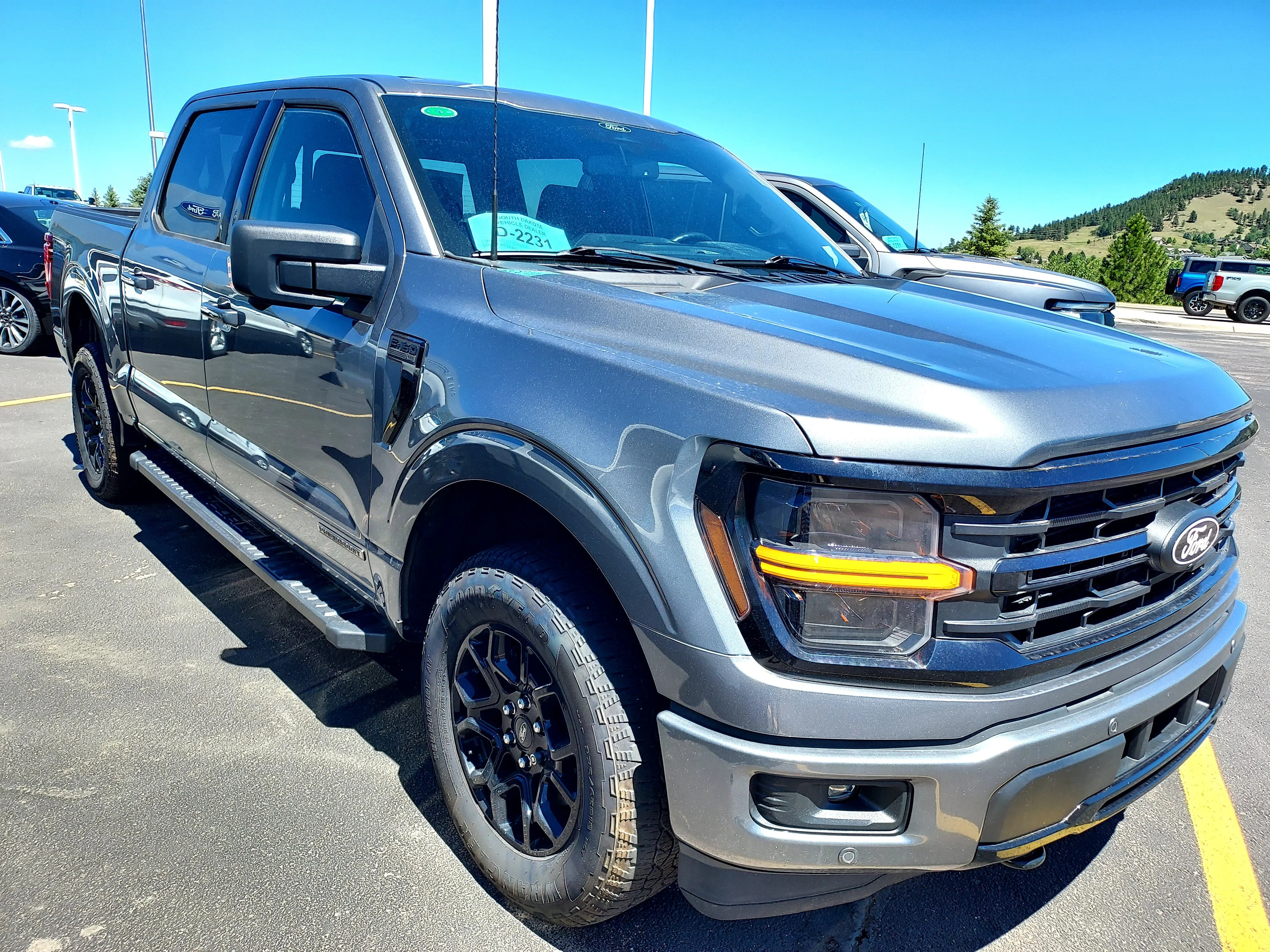 Used 2024 CARBONIZED GRAY Ford XLT image 12