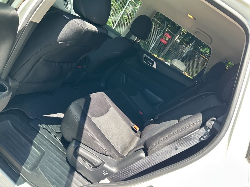 Used 2017 White Nissan SV image 28