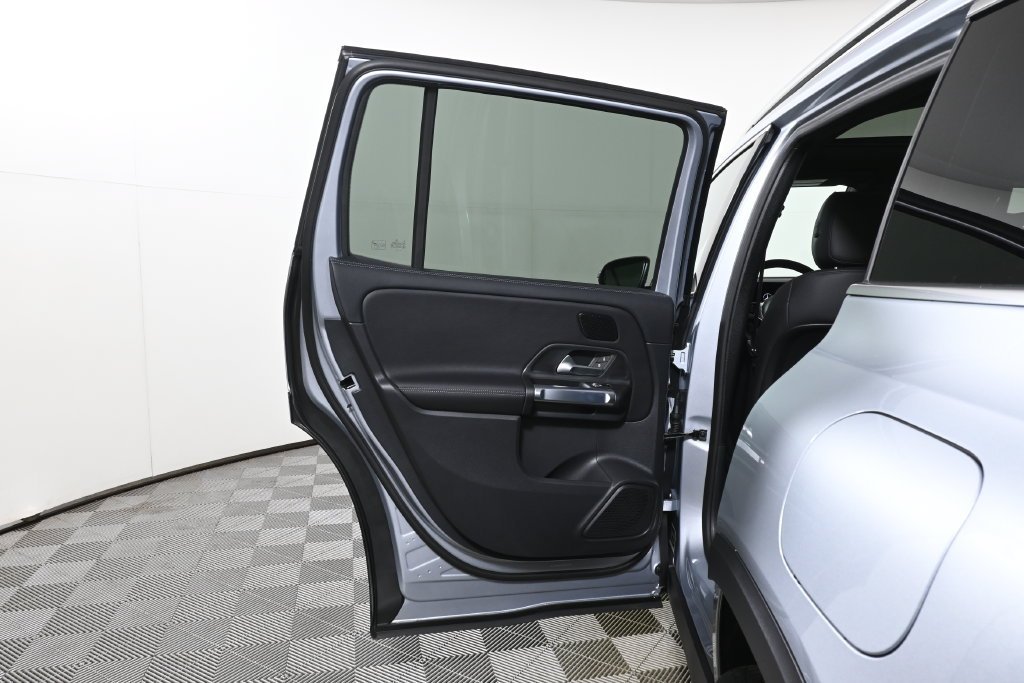 New 2026 Cirrus Silver Metallic Mercedes-Benz GLB 250 image 58
