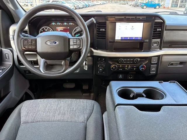 2024 Ford F-350 Super Duty XLT - Photo 12