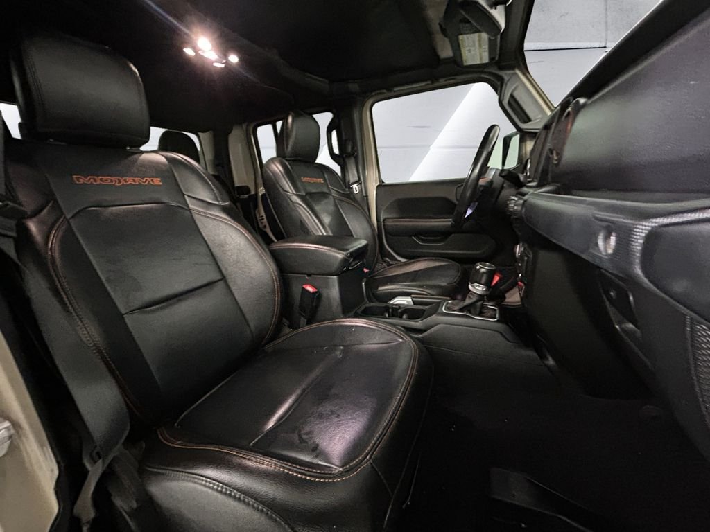 Used 2020 Beige Jeep Mojave image 14