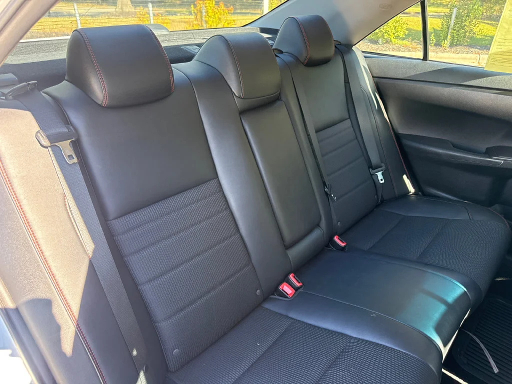 Used 2016 Super White Toyota SE image 33