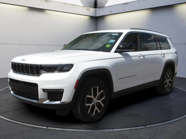 Used 2025 Bright White Clearcoat Jeep Limited image 1