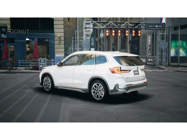 New 2026 White Metallic BMW xDrive28i image 2
