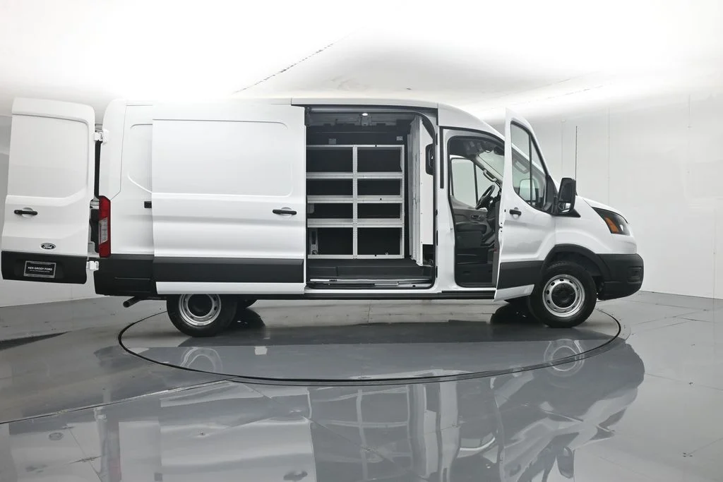 New 2026 Oxford White Ford Base image 3