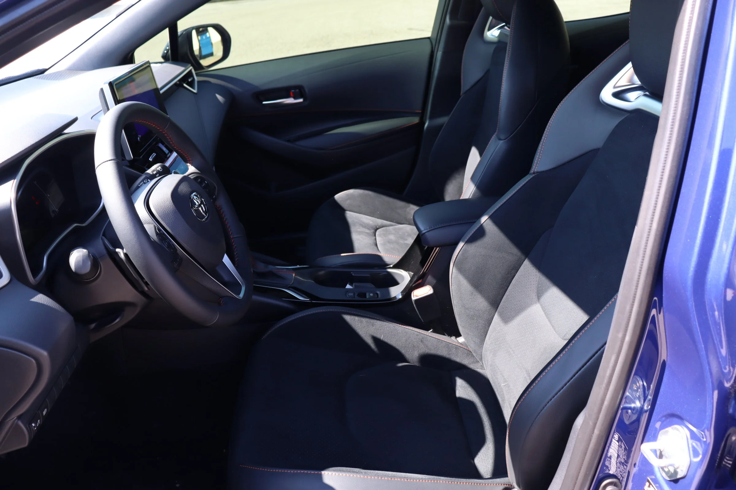 2026 Toyota Corolla Hatchback FX - Photo 18