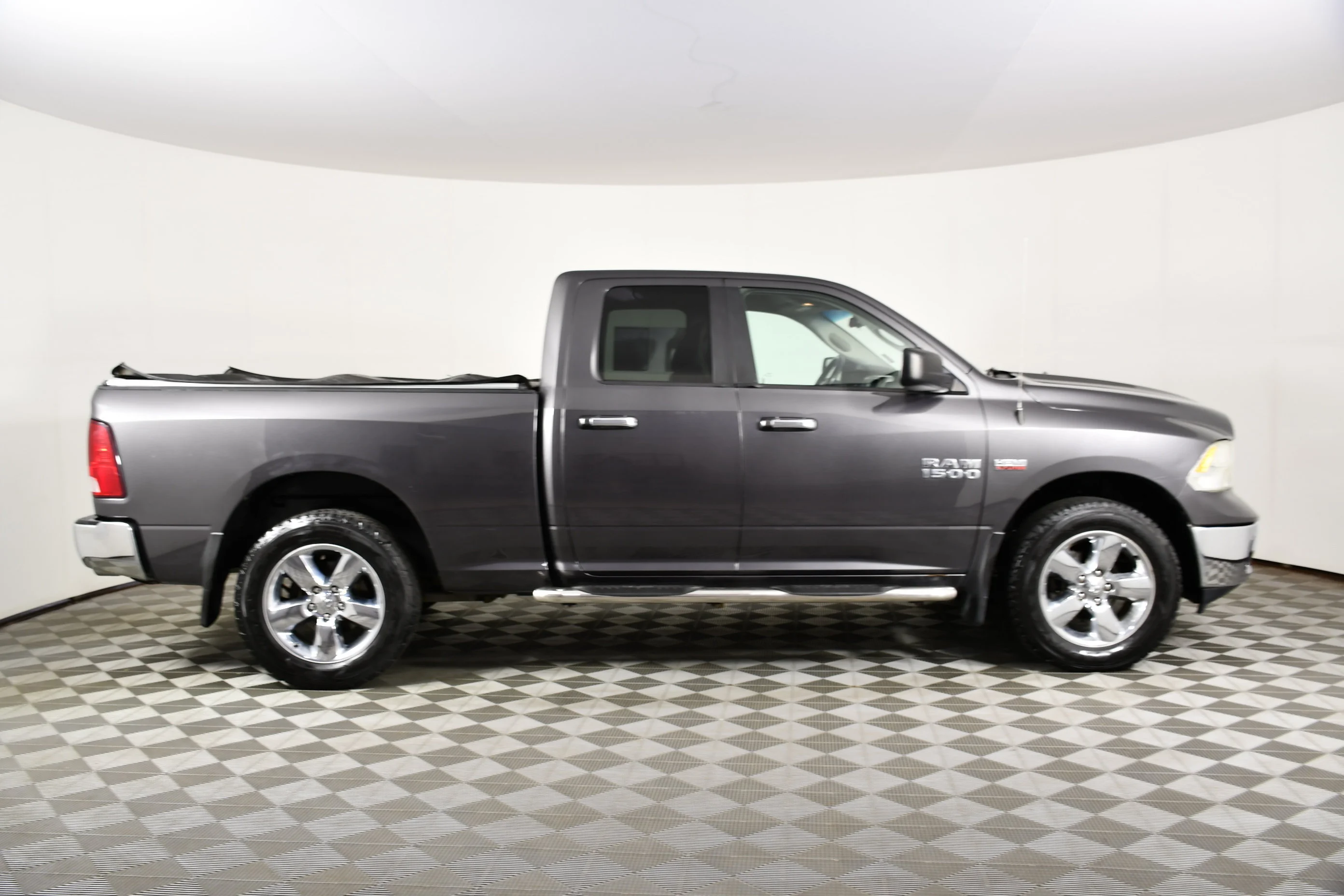 Used 2016 Granite Crystal Metallic Clearcoat Ram Big Horn image 5