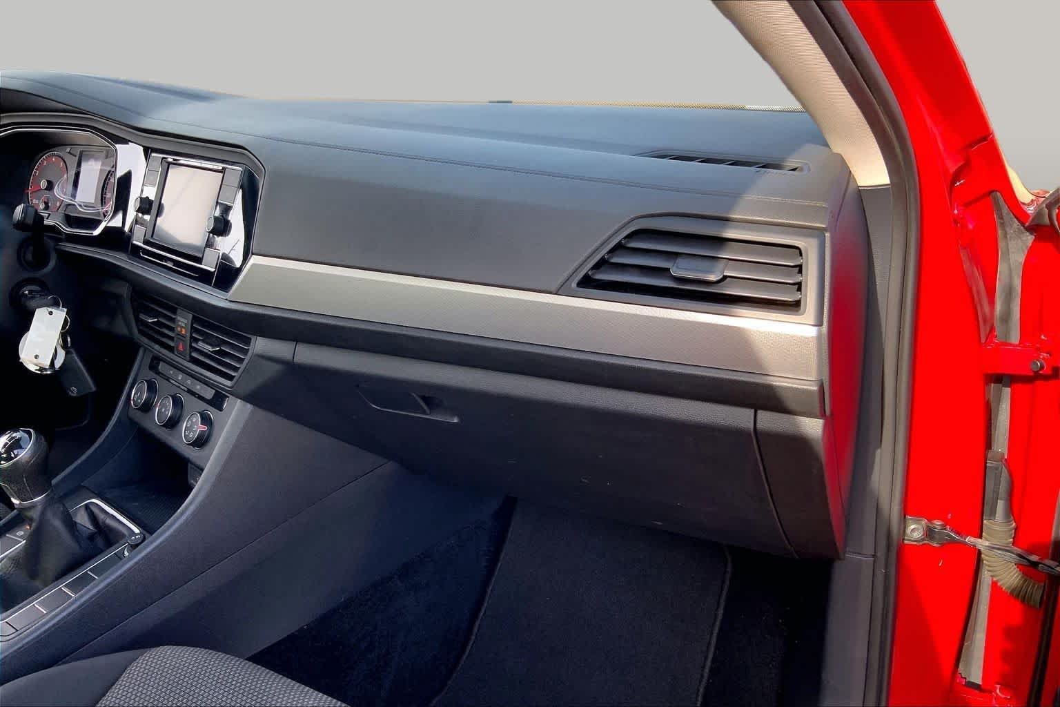 Used 2021 Tornado Red Volkswagen S image 19