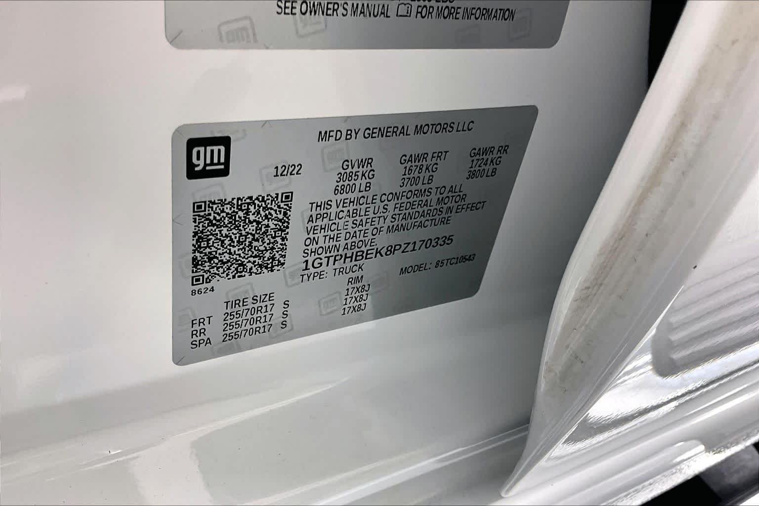 Certified Used 2023 Summit White GMC SLE image 33