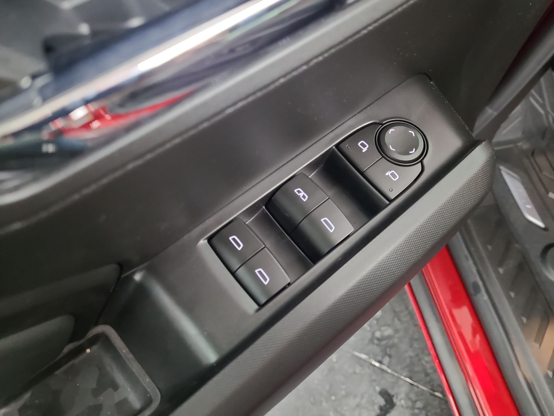 2026 Chevrolet Colorado LT - Photo 24