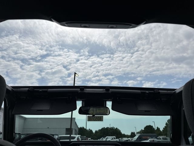 New 2025 White Jeep Sahara image 21