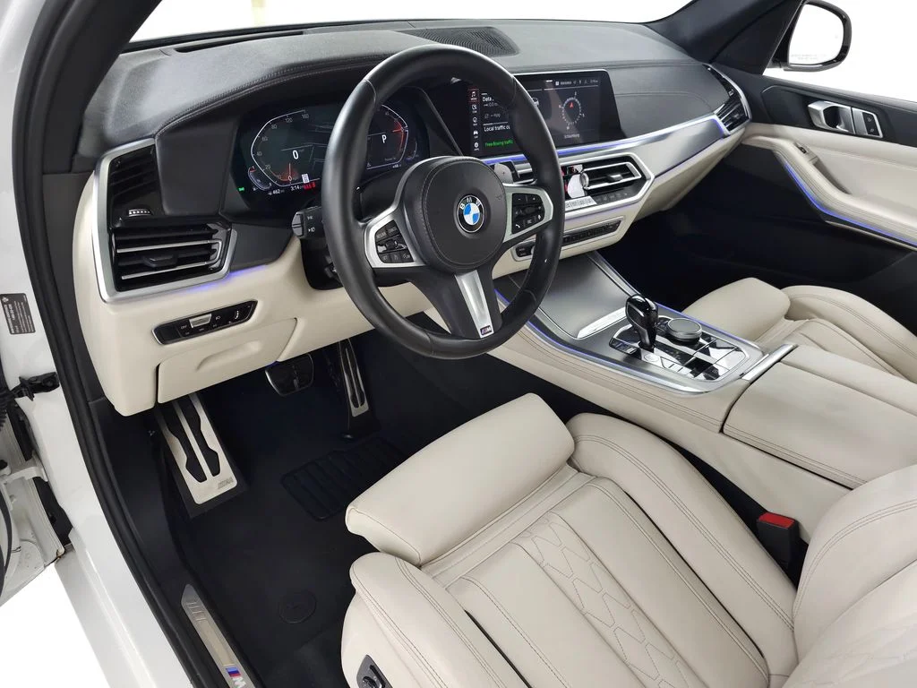 Used 2023 White BMW xDrive40i image 17