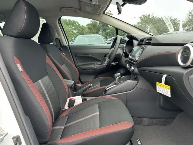 2025 Nissan Versa Sedan SR - Photo 10