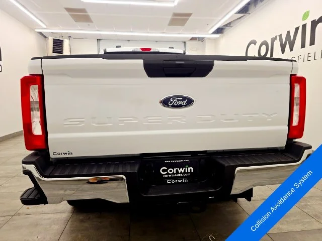New 2026 Oxford White Ford F-250® XLT image 4