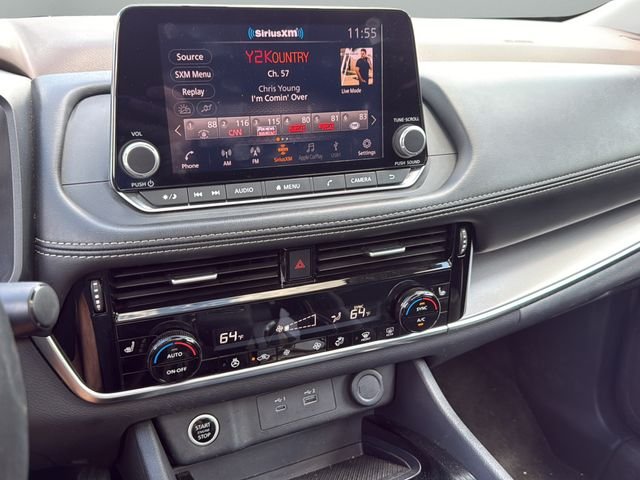 Used 2022 Blue Nissan SV image 19