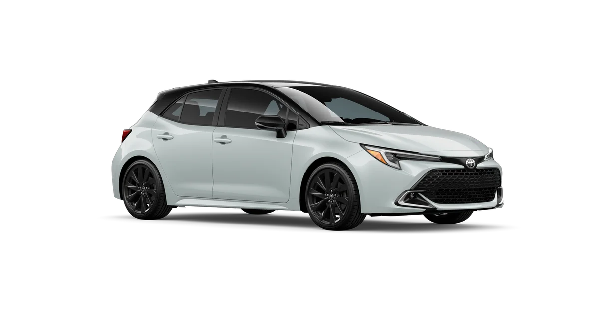 New 2026 Wind Chill Pearl with Midnight Black Metallic roof Toyota XSE image 22
