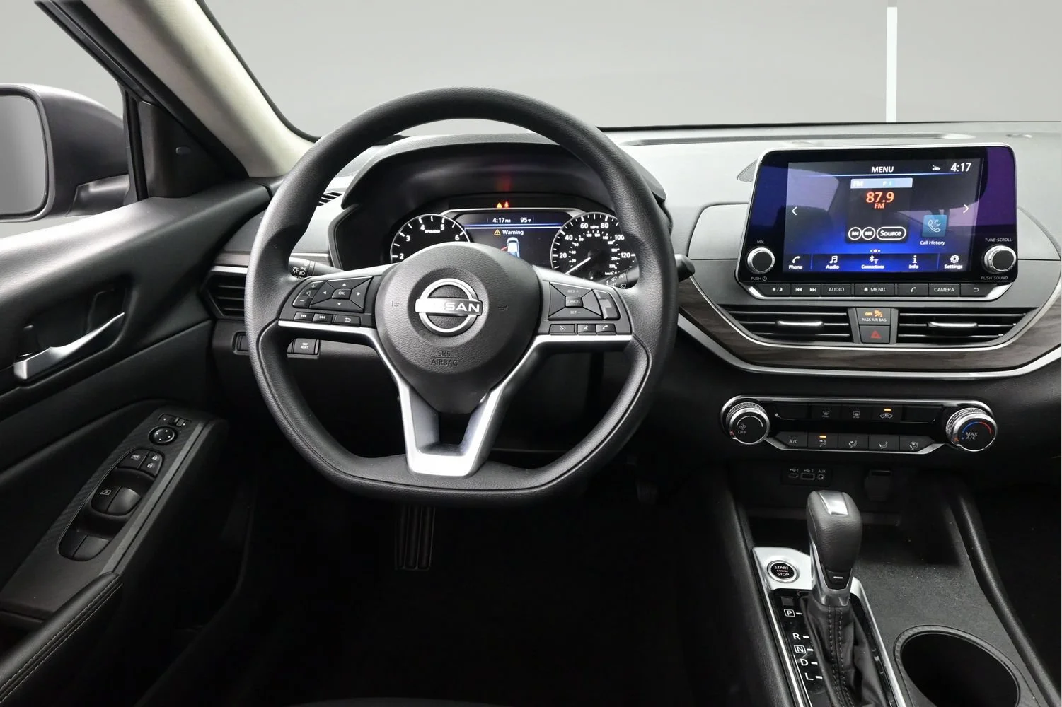 Certified Used 2025 Gun Metallic Nissan SV image 12